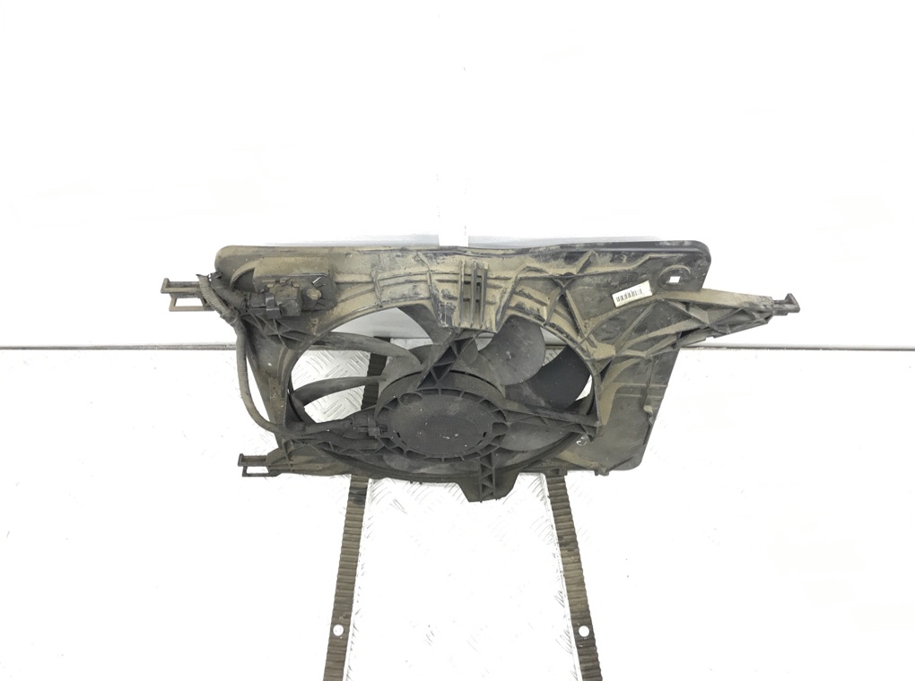 Вентилятор радиатора для Nissan Qashqai, 2007 г. 1.5 DCi дизель б/у — фото 2