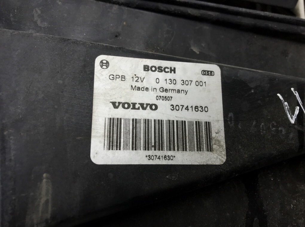 Вентилятор радиатора для Volvo V50, 2007 г. 2.4 D дизель б/у — фото 6