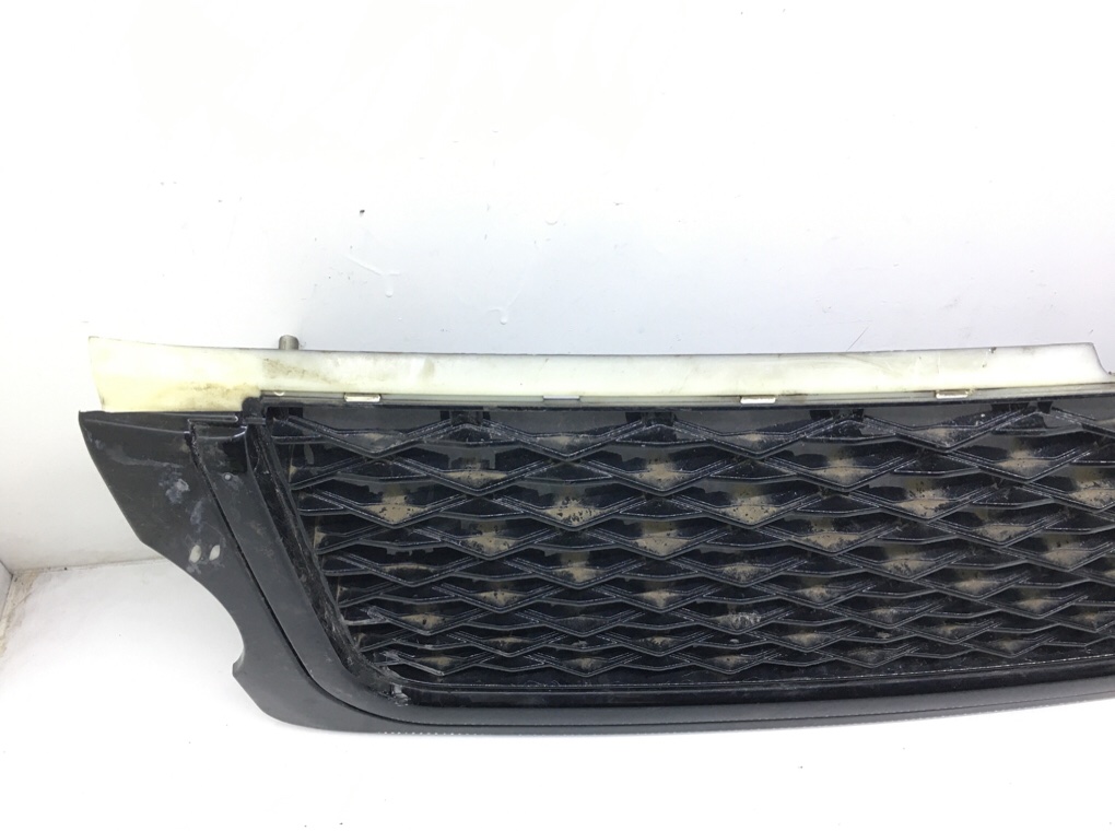 Решетка радиатора для Land Rover Range Rover Sport, 2006 г. 2.7 TD дизель б/у — фото 3