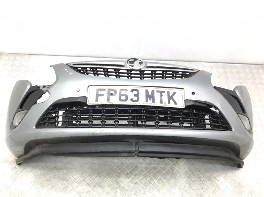 Бампер передний для Opel Zafira, 2013 г. 2.0 CDTi дизель б/у