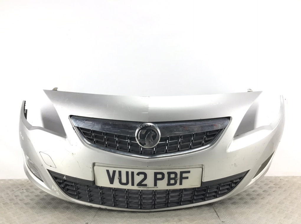 Бампер передний для Opel Astra, 2012 г. 1.7 CDTi дизель б/у