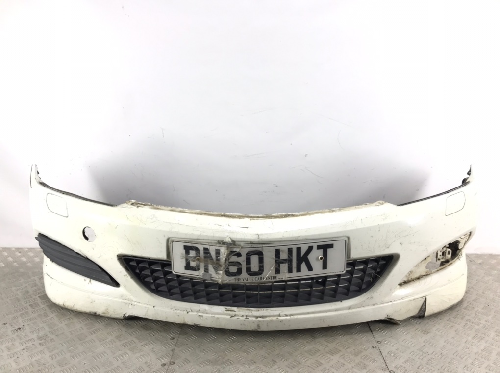 Бампер передний для Opel Astra, 2010 г. 1.4 i бензин б/у