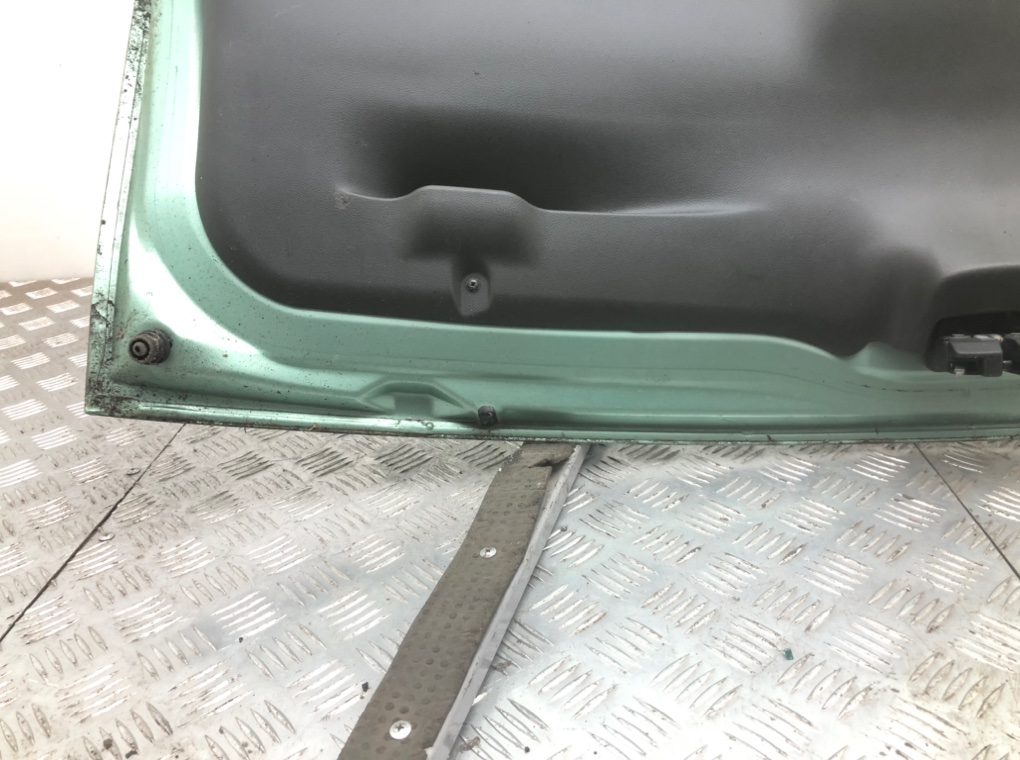 Крышка багажника для Fiat Punto, 2002 г. 1.2 i бензин б/у — фото 4