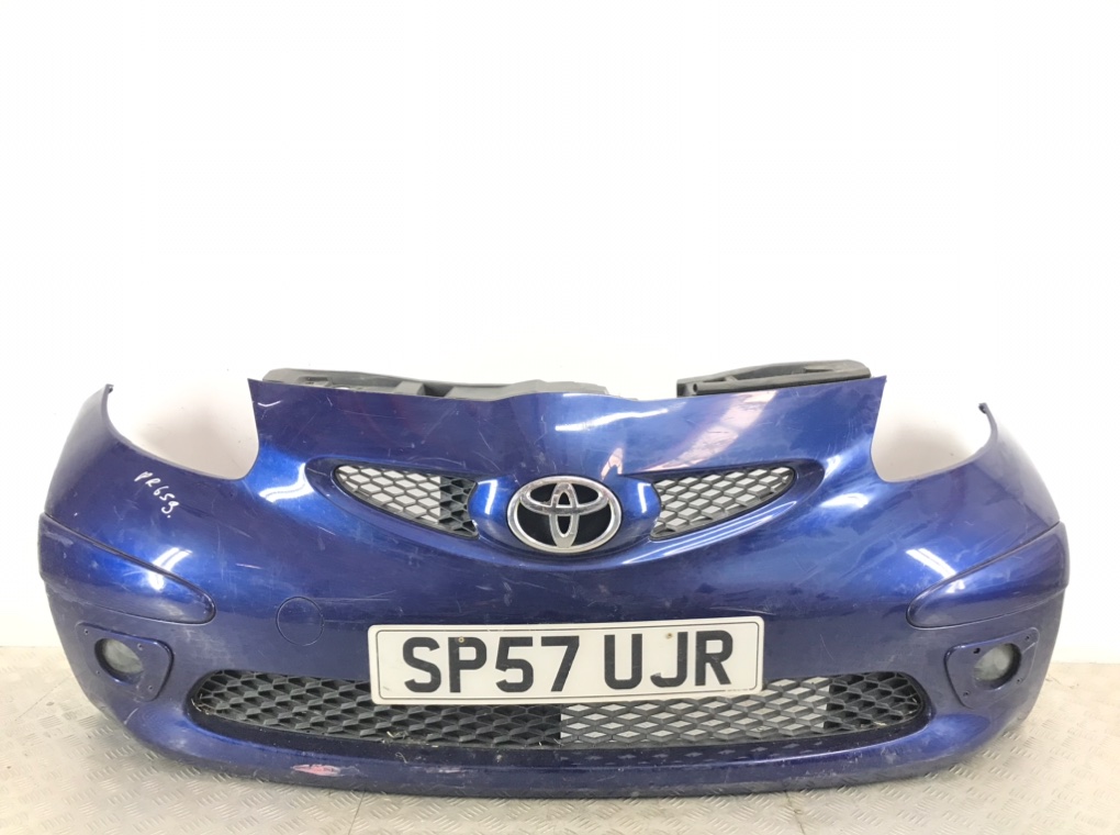 Бампер передний для Toyota Aygo, 2007 г. 1.0 i бензин б/у