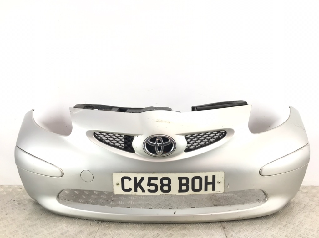 Бампер передний для Toyota Aygo, 2008 г. 1.0 i бензин б/у