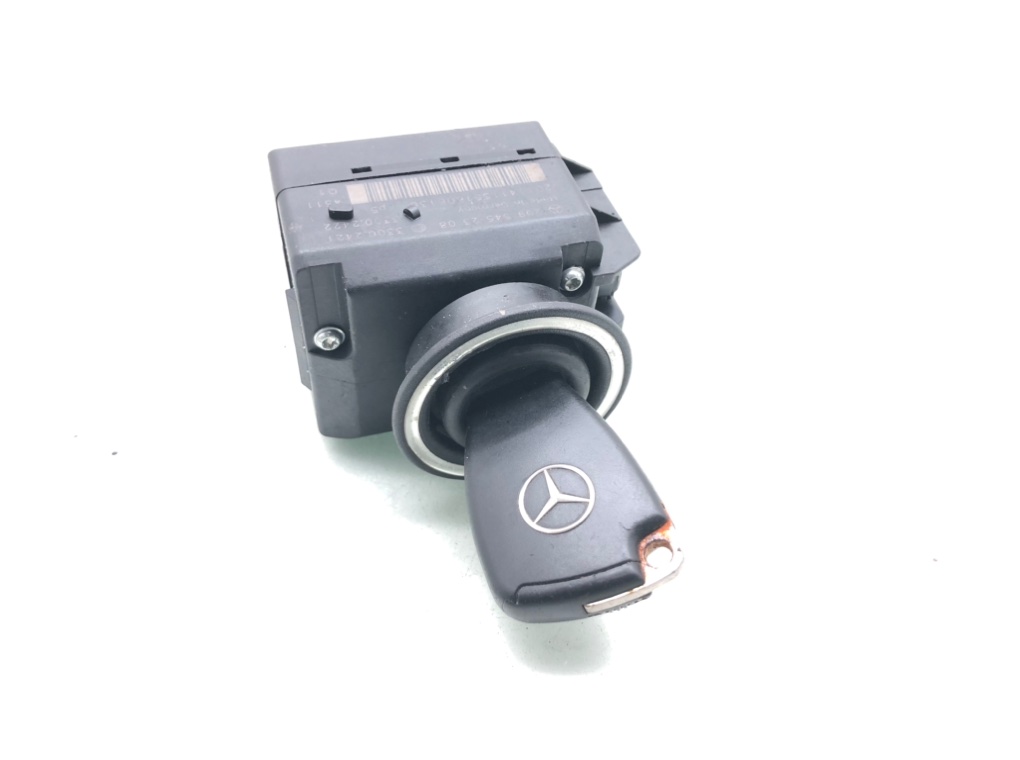 Замок зажигания для Mercedes C W203, 2005 г. 2.2 CDi дизель б/у