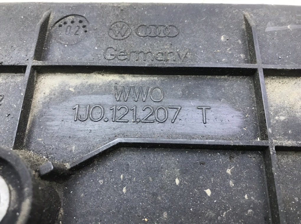 Вентилятор радиатора для Volkswagen Golf, 2002 г. 1.6 i бензин б/у — фото 5
