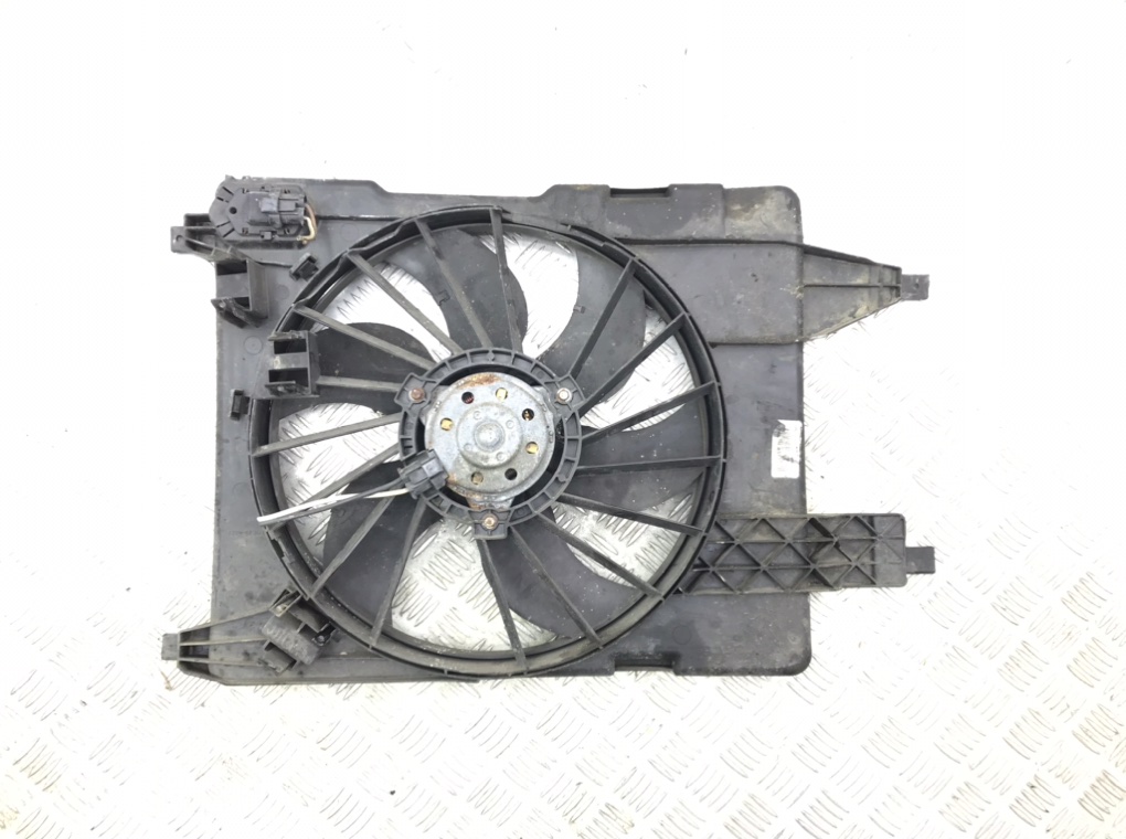 Вентилятор радиатора для Renault Megane, 2008 г. 1.9 DCi дизель б/у