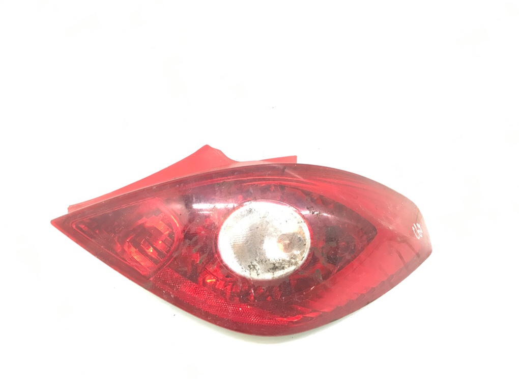 Фонарь задний правый для Opel Corsa, 2013 г. 1.3 CDTi дизель б/у
