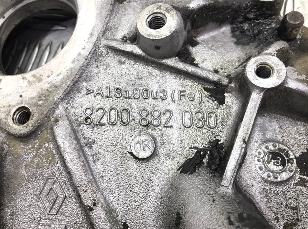 Крышка двигателя передняя для Nissan Navara, 2014 г. 3.0 DCi дизель б/у — фото 5