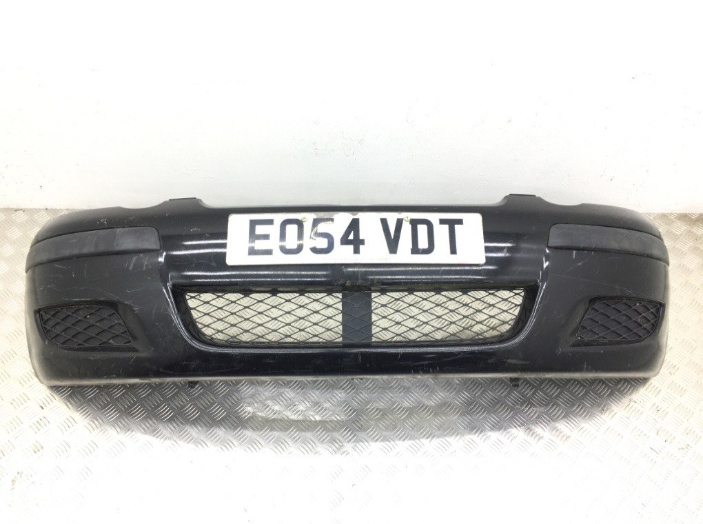Бампер передний для Toyota Yaris, 2004 г. 1.0 i бензин б/у