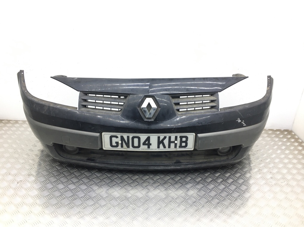 Бампер передний для Renault Megane, 2004 г. 1.5 DCi дизель б/у