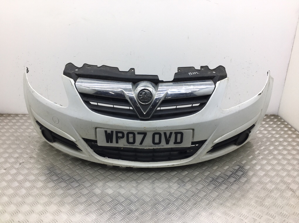 Бампер передний для Opel Corsa, 2007 г. 1.3 CDTi дизель б/у