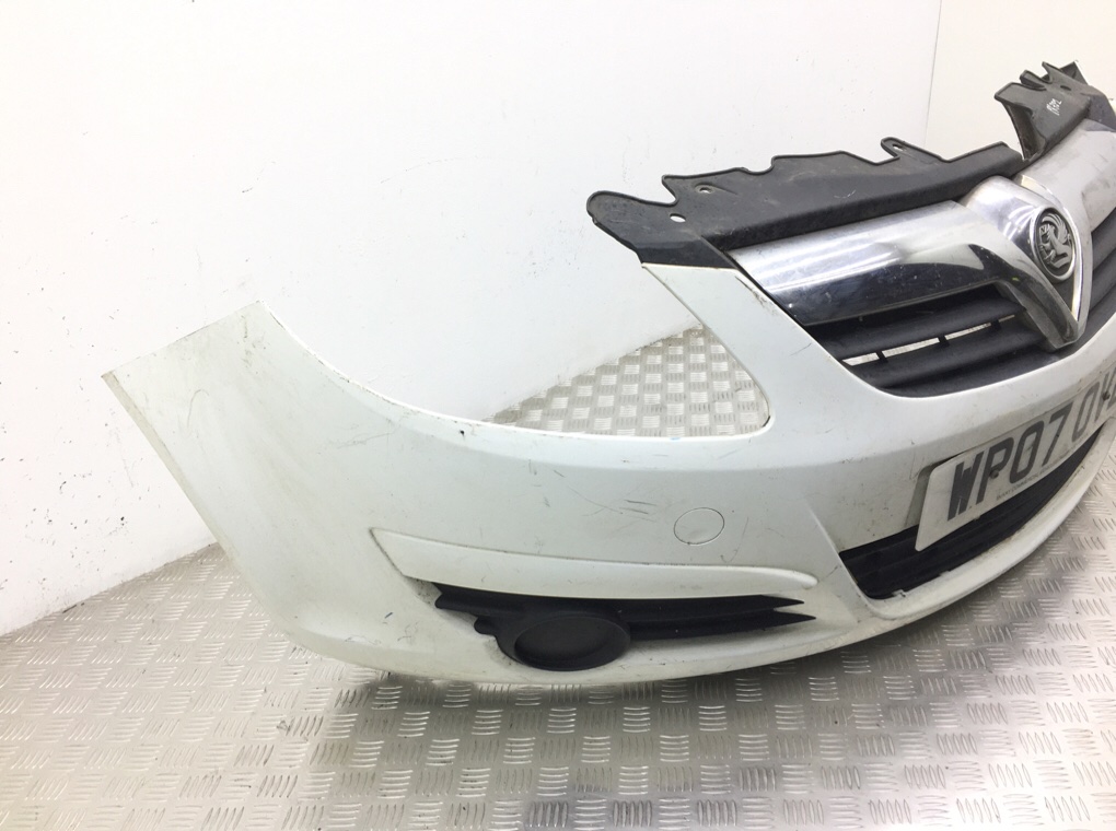 Бампер передний для Opel Corsa, 2007 г. 1.3 CDTi дизель б/у — фото 3