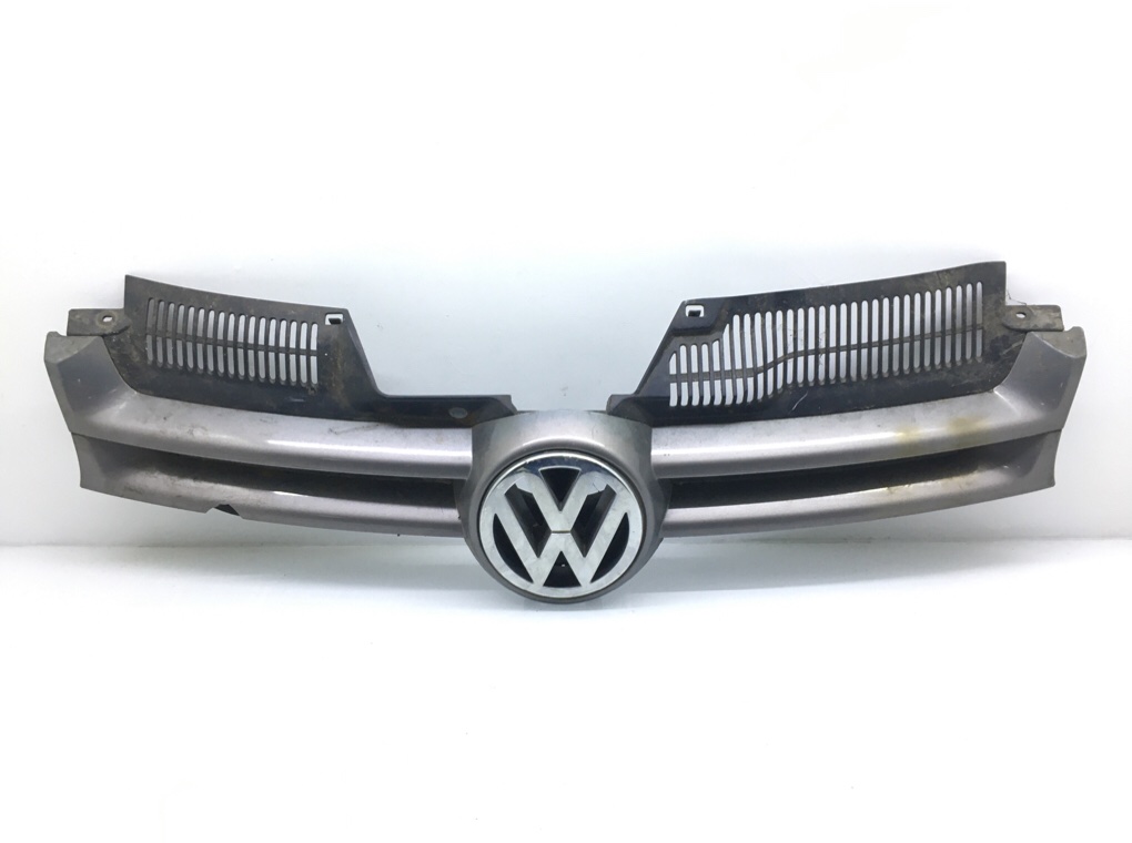 Решетка радиатора для Volkswagen Golf, 2004 г. 2.0 TDi дизель б/у