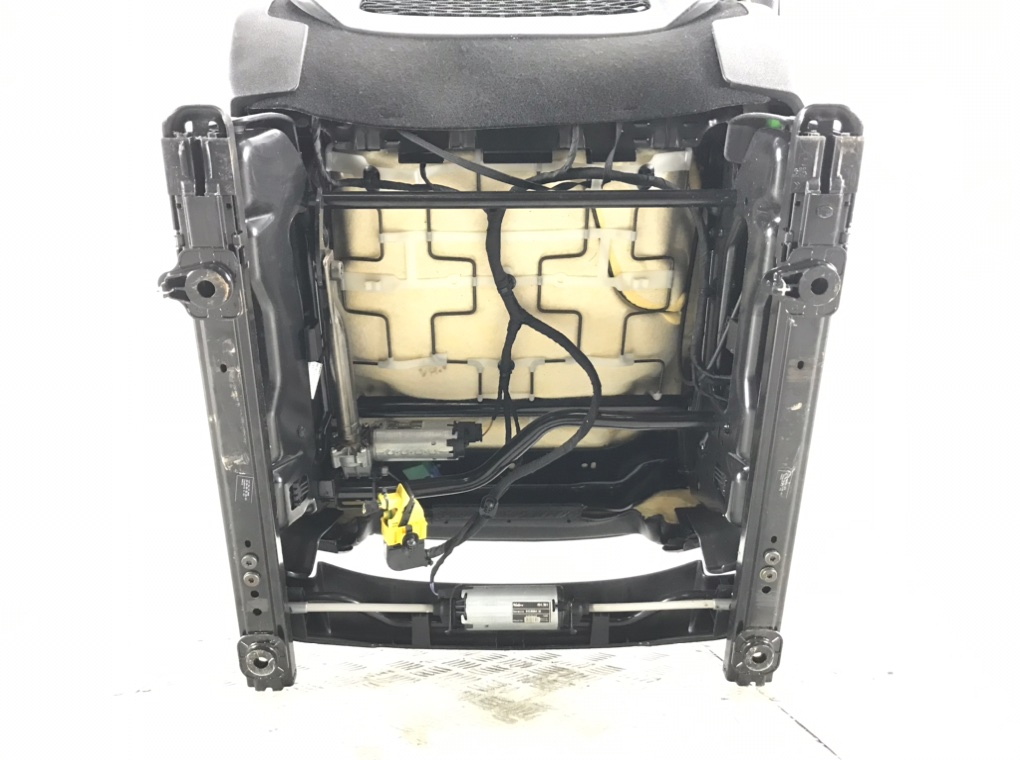 Салон (комплект сидений) для Citroen C4 Picasso, 2009 г. 2.0 HDi дизель б/у — фото 12