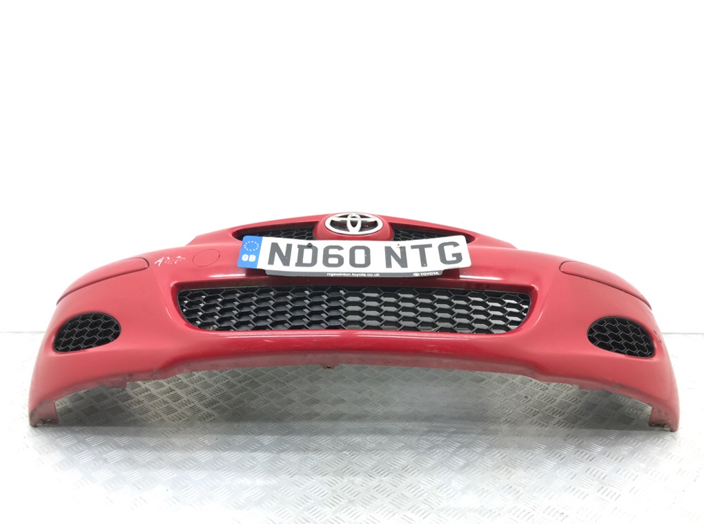 Бампер передний для Toyota Aygo, 2011 г. 1.0 i бензин б/у — фото 2