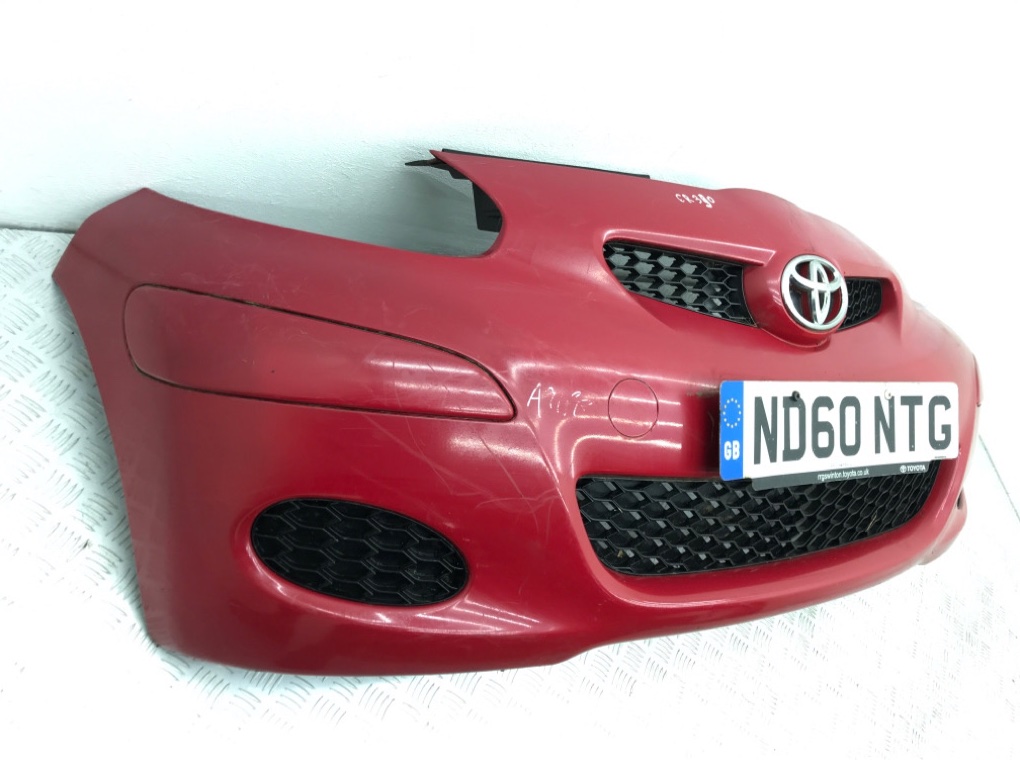 Бампер передний для Toyota Aygo, 2011 г. 1.0 i бензин б/у — фото 3