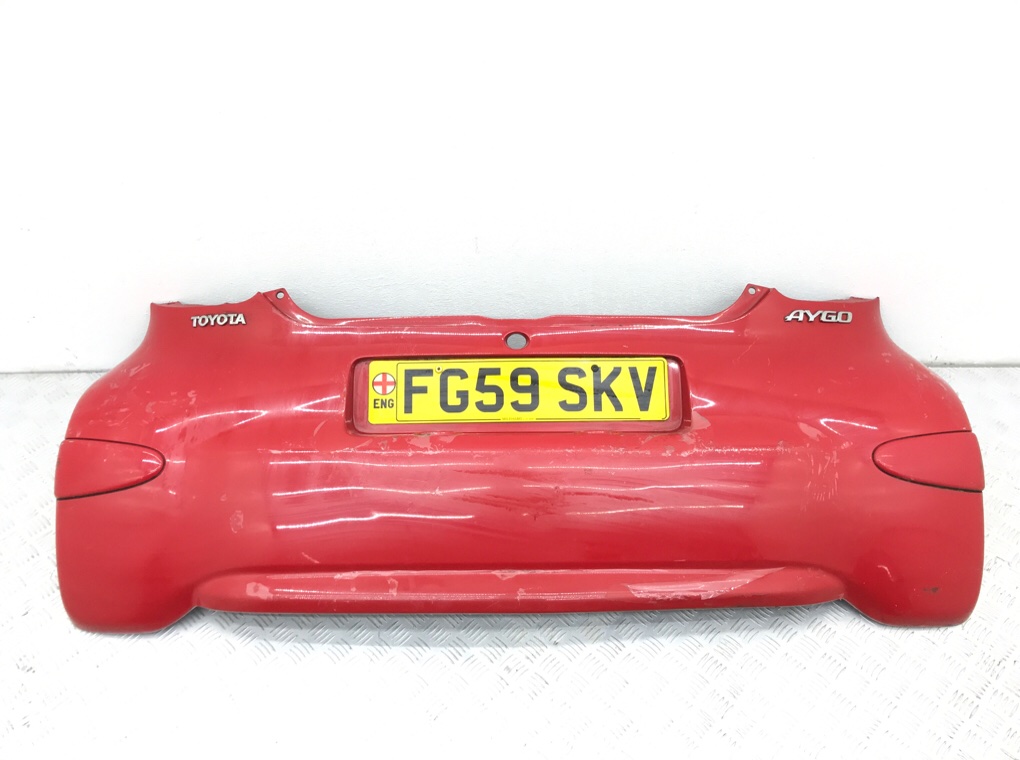 Бампер задний для Toyota Aygo, 2009 г. 1.0 i бензин б/у