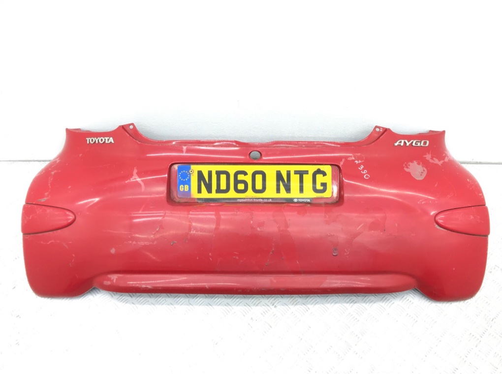 Бампер задний для Toyota Aygo, 2011 г. 1.0 i бензин б/у