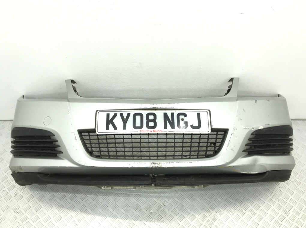 Бампер передний для Opel Vectra, 2008 г. 1.9 CDTi дизель б/у