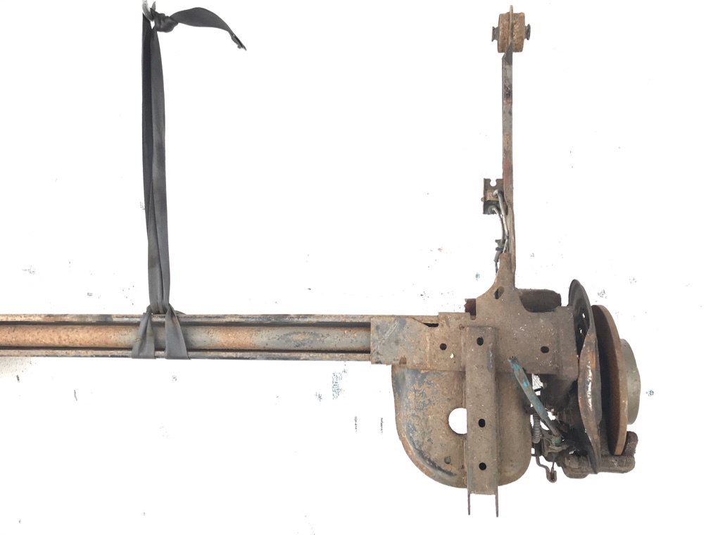 Балка подвески задняя для Opel Vivaro, 2006 г. 1.9 DCi дизель б/у — фото 3