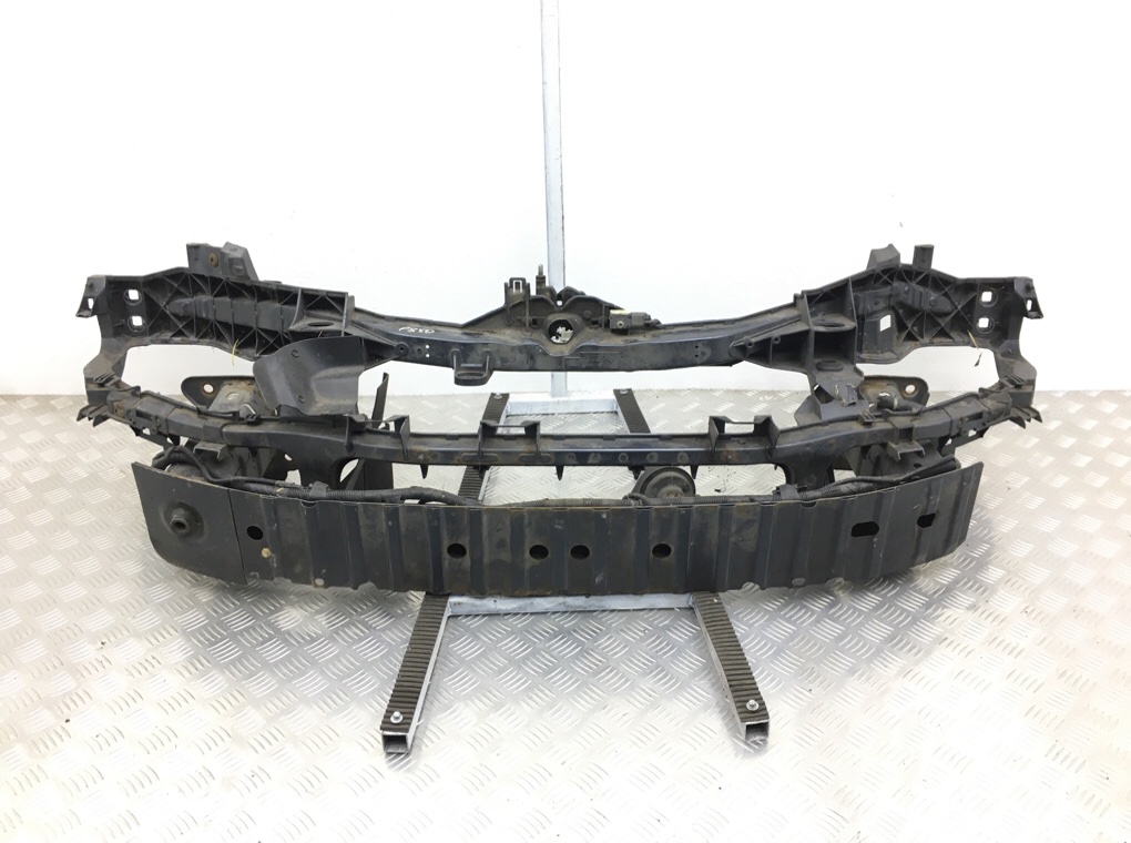 Панель передняя (телевизор) для Ford C-Max, 2004 г. 1.6 TDCi дизель б/у