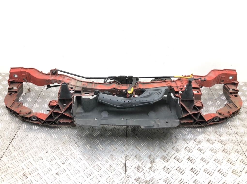 Панель передняя (телевизор) для Ford C-Max, 2011 г. 1.6 TDCi дизель б/у