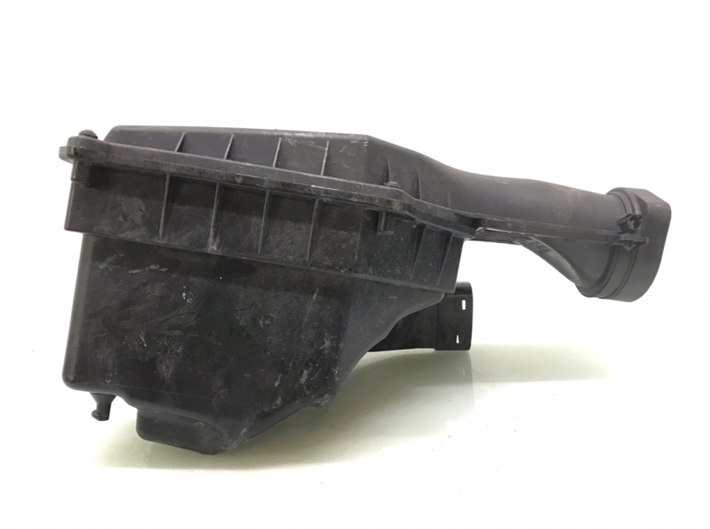 Корпус воздушного фильтра для Volvo C30, 2008 г. 2.4 D дизель б/у — фото 4