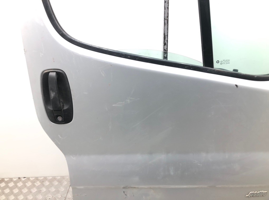 Дверь передняя правая для Opel Vivaro, 2011 г. 2.5 DCI дизель б/у — фото 5