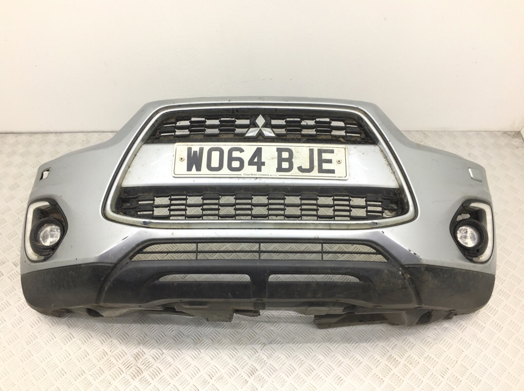 Бампер передний для Mitsubishi ASX, 2015 г. 1.8 DiD дизель б/у