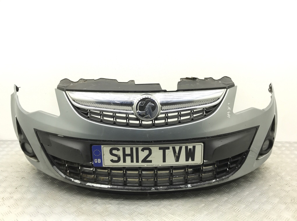 Бампер передний для Opel Corsa, 2012 г. 1.2 i бензин б/у