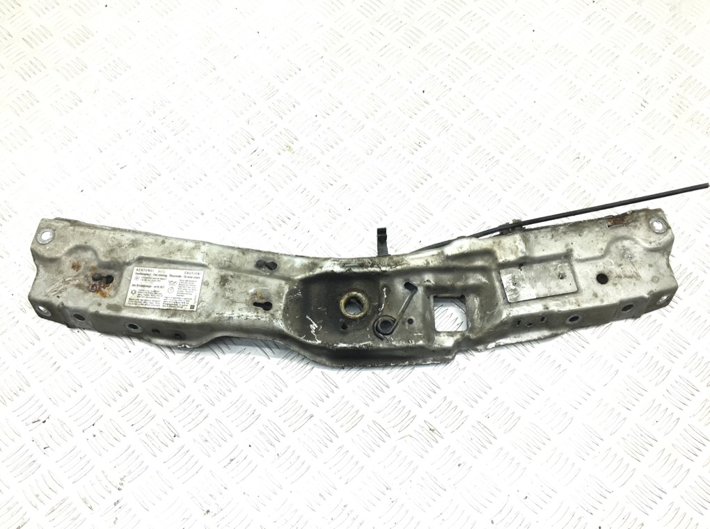 Планка под капот для Opel Meriva, 2006 г. 1.4 i бензин б/у