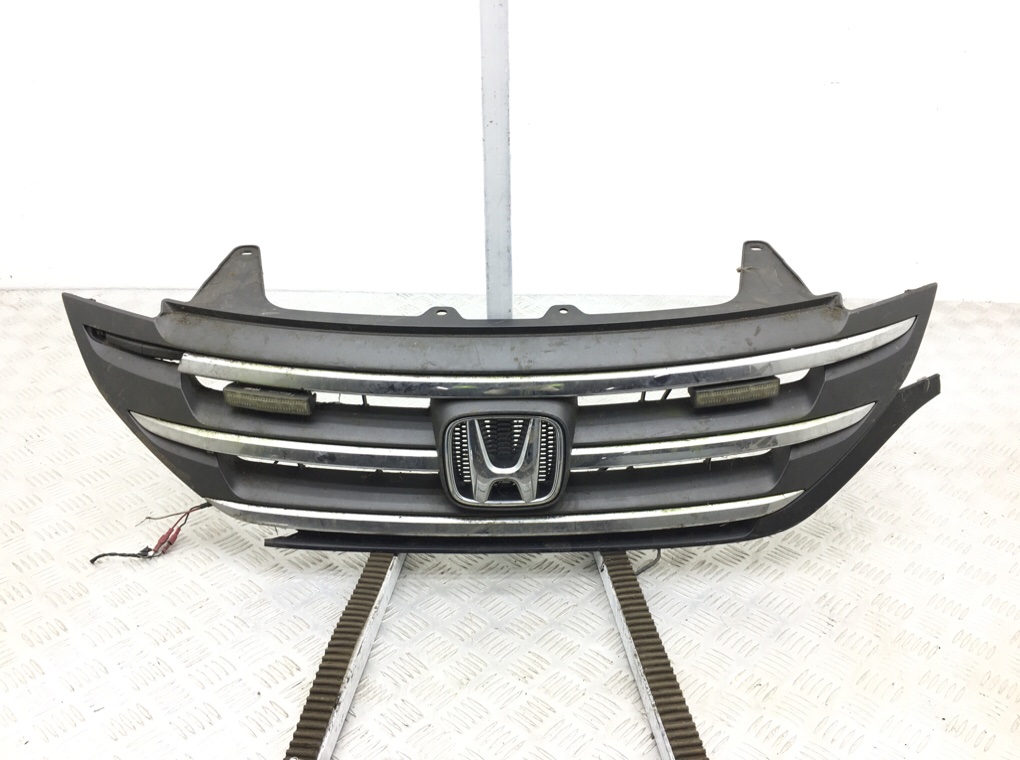 Решетка радиатора для Honda CR-V, 2013 г. 2.2 TDi дизель б/у