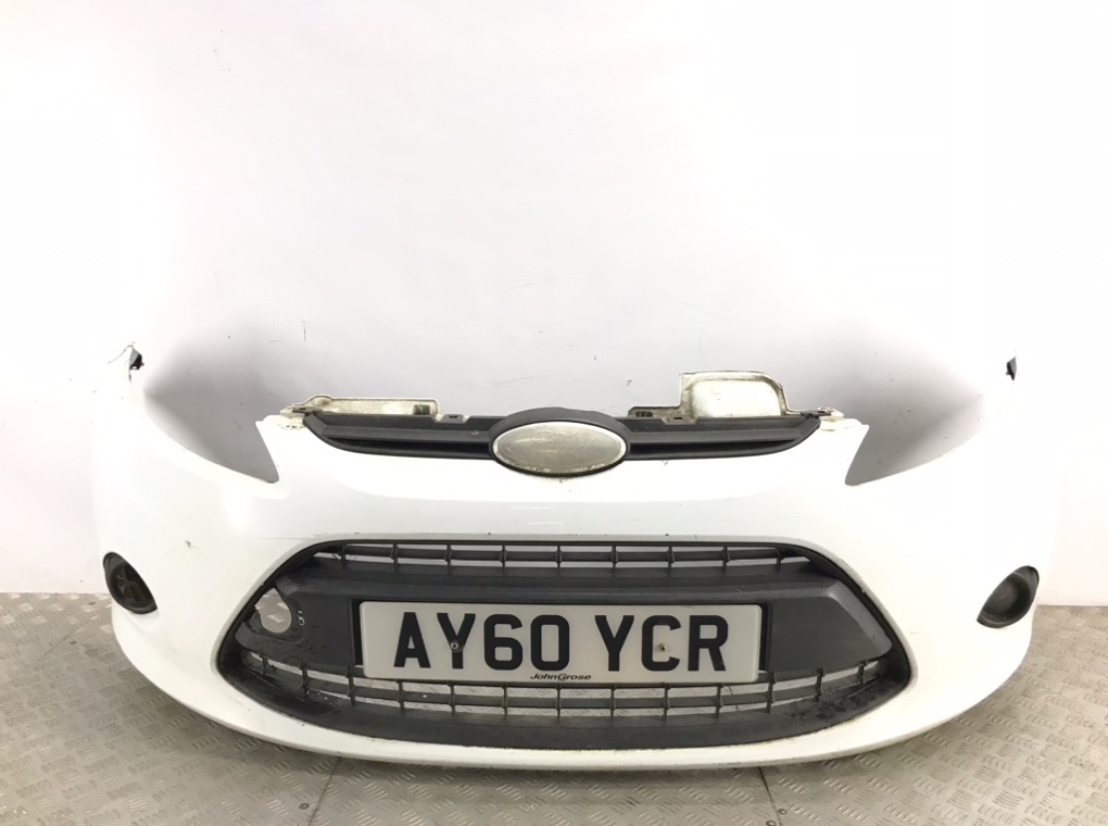 Бампер передний для Ford Fiesta, 2010 г. 1.4 TDCi дизель б/у