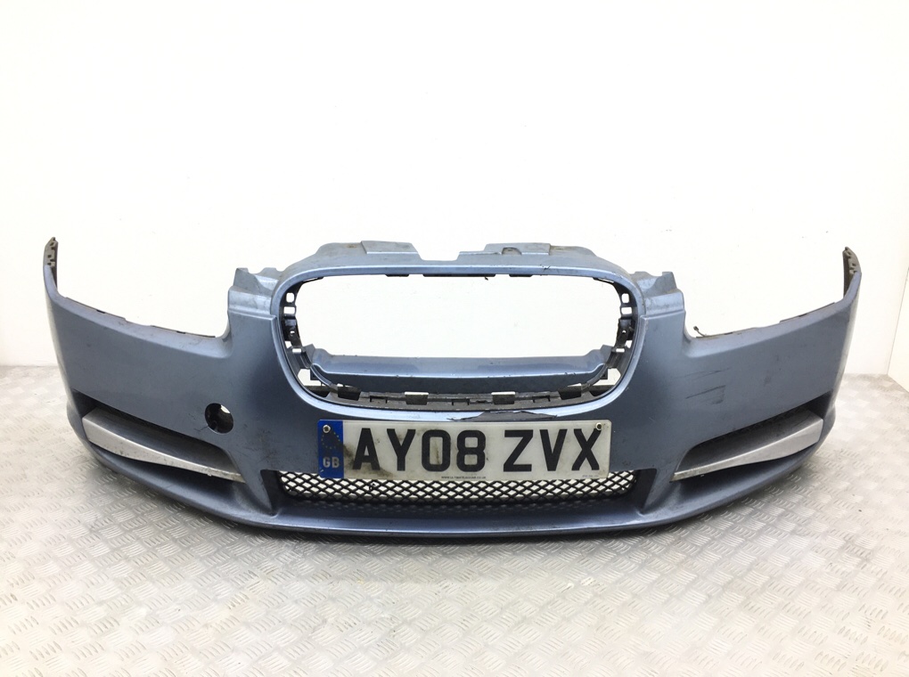 Бампер передний для Jaguar XF, 2008 г. 2.7 TD дизель б/у