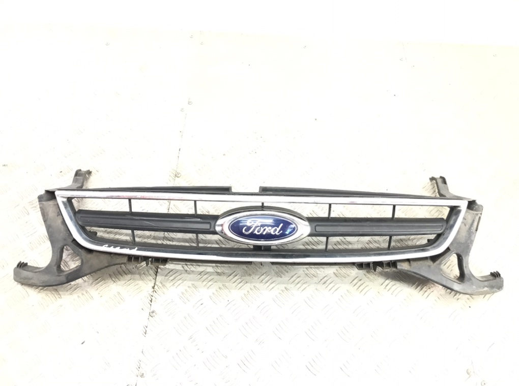Решетка радиатора для Ford Mondeo, 2012 г. 2.0 TDCi дизель б/у