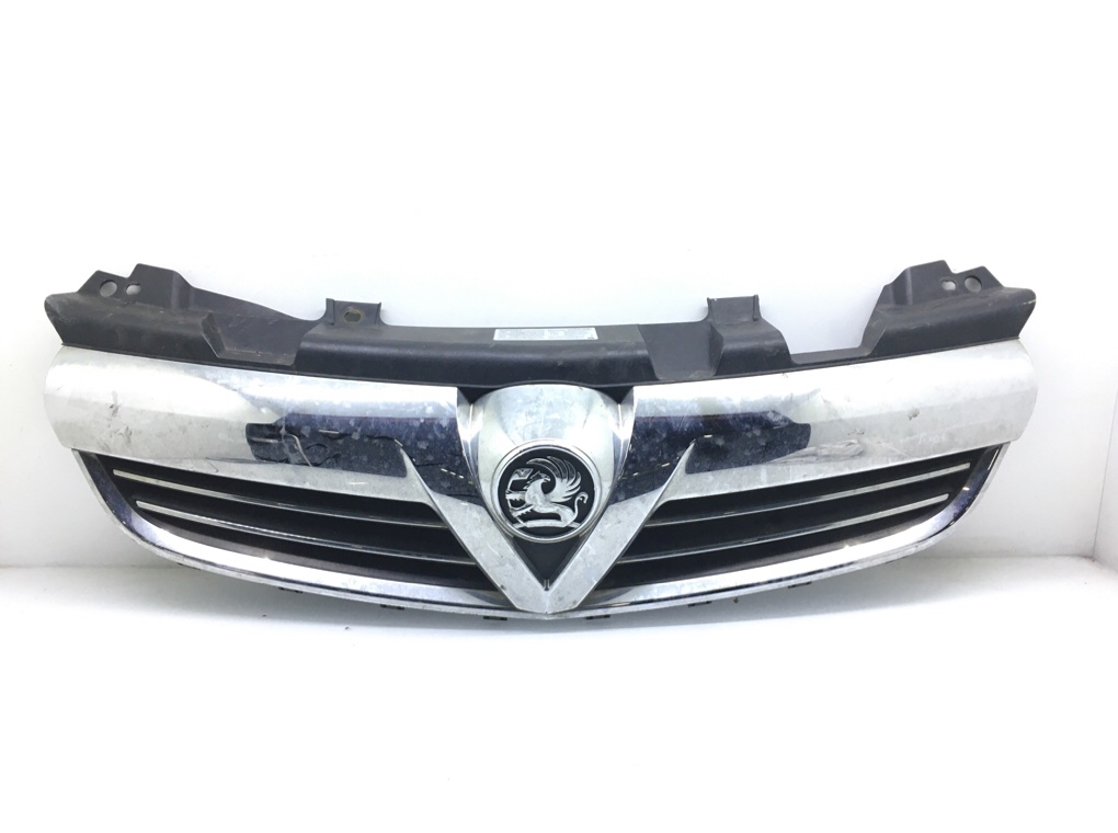 Решетка радиатора для Opel Zafira, 2010 г. 1.9 CDTi дизель б/у