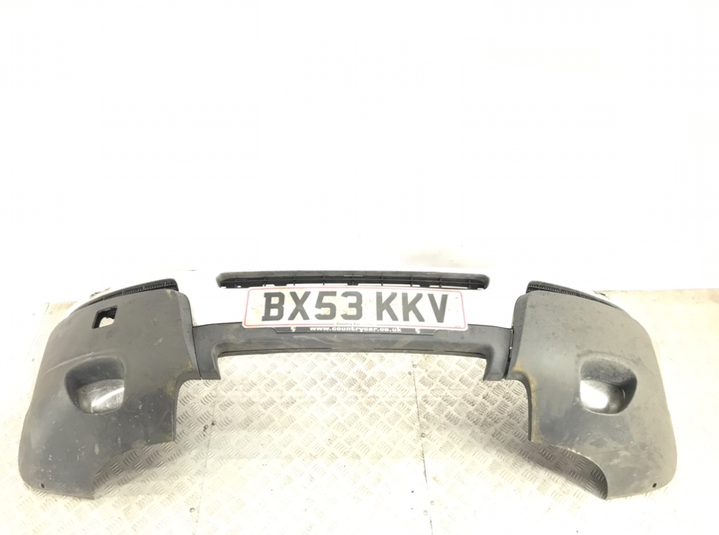 Бампер передний для Volvo XC90, 2004 г. 2.4 TD дизель б/у