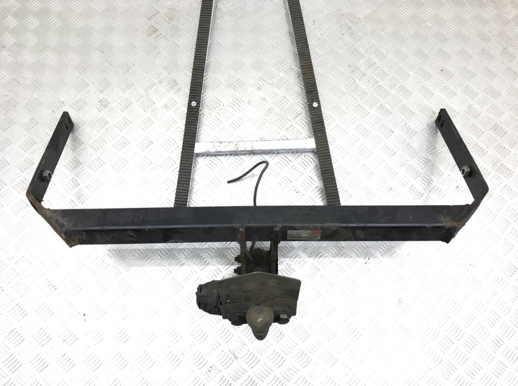 Прицепное устройство (фаркоп) для Seat Toledo, 2006 г. 1.9 TDi дизель б/у — фото 2