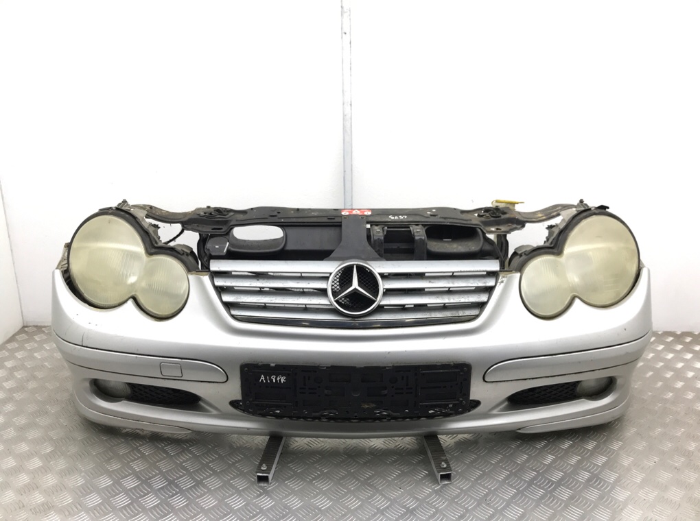 Передняя часть (ноускат) в сборе для Mercedes C W203, 2002 г. 1.8 i бензин б/у