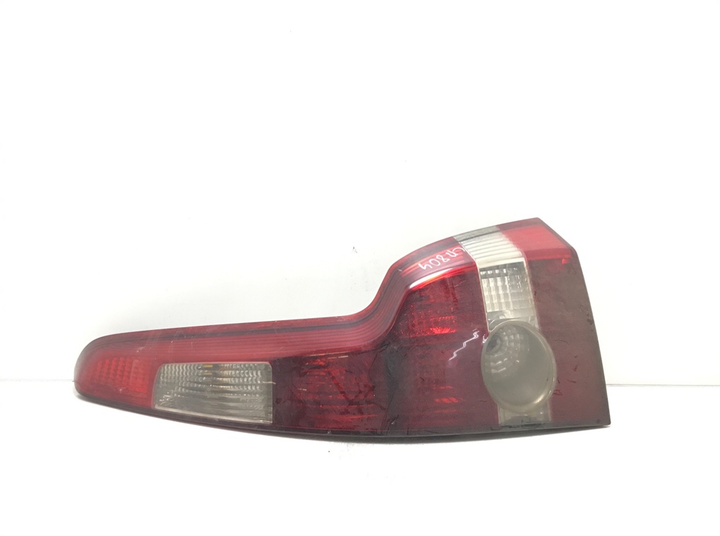 Фонарь задний правый для Volvo V50, 2006 г. 2.0 TD дизель б/у