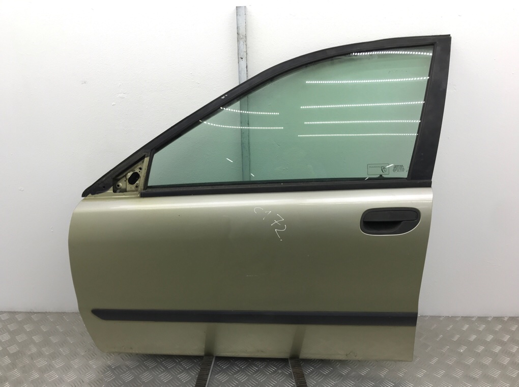Дверь передняя левая для Volvo S40, 2001 г. 1.8 i бензин б/у
