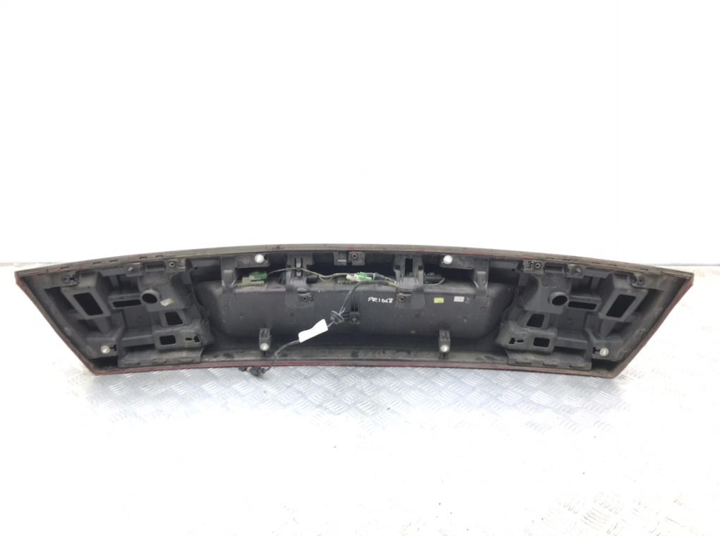 Накладка двери (крышки) багажника для Citroen C4 Picasso, 2008 г. 2.0 HDi дизель б/у — фото 4