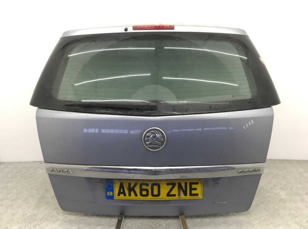 Крышка багажника для Opel Zafira, 2010 г. 1.7 CDTi дизель б/у