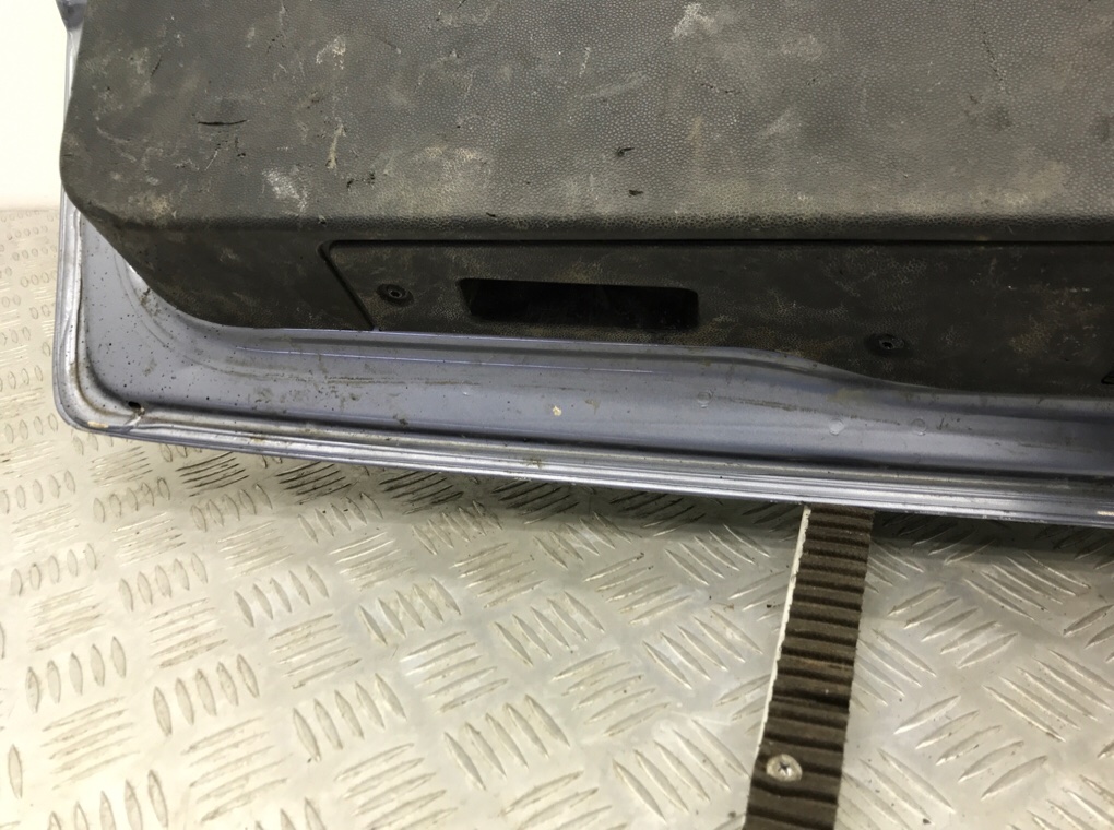 Крышка багажника для Opel Zafira, 2010 г. 1.7 CDTi дизель б/у — фото 4