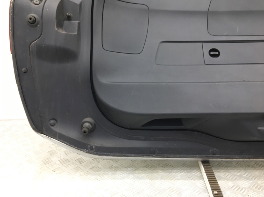 Крышка багажника для Citroen C4 Grand Picasso, 2014 г. 1.6 HDI дизель б/у — фото 4