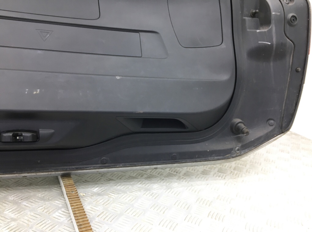 Крышка багажника для Citroen C4 Grand Picasso, 2014 г. 1.6 HDI дизель б/у — фото 5