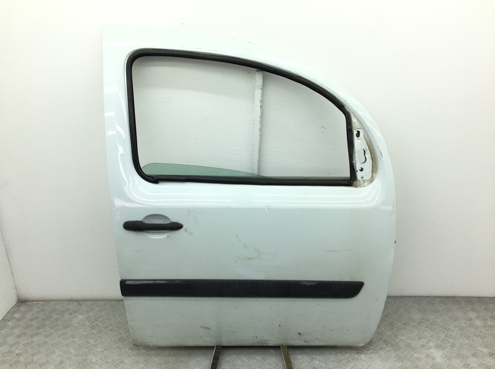 Дверь передняя правая для Renault Kangoo, 2010 г. 1.5 DCi дизель б/у
