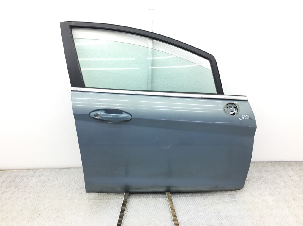 Дверь передняя правая для Ford Fiesta, 2009 г. 1.4 i бензин б/у